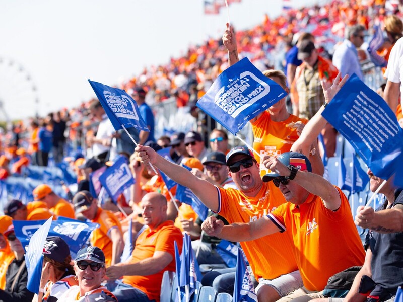 KNO-artsen delen oordoppen uit tijdens Dutch GP Zandvoort 