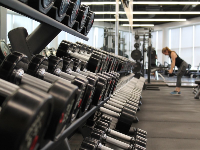 Bioscopen en fitnesscentra beperken geluidsniveau