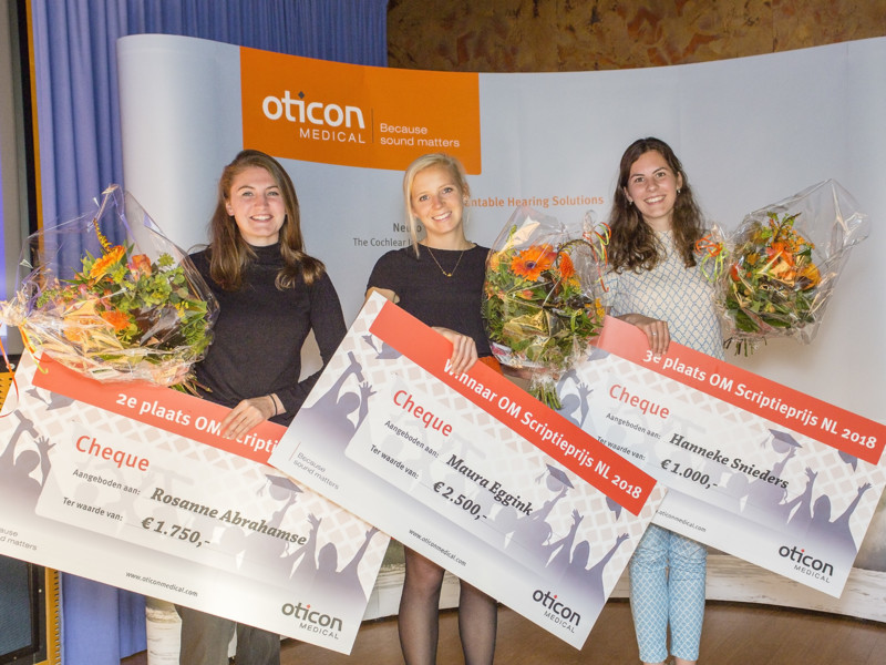 Maura Eggink wint eerste Oticon Medical Scriptieprijs